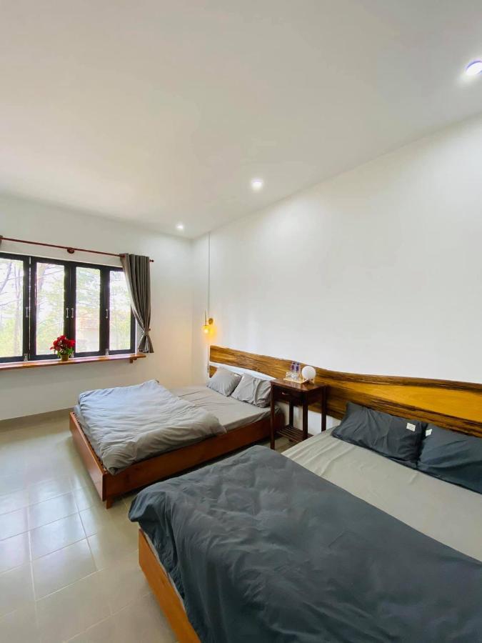 S'Nghe Homestay Mang Den Kon Von Kla Esterno foto