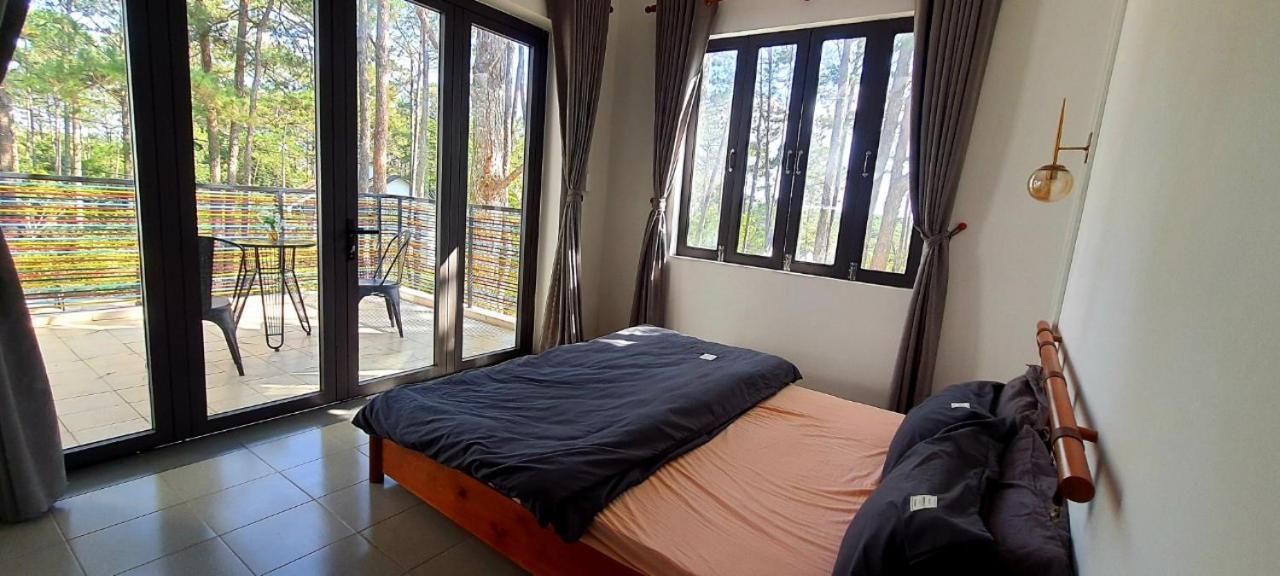 S'Nghe Homestay Mang Den Kon Von Kla Esterno foto